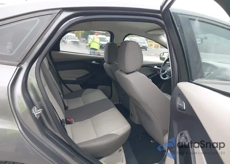 2014 Ford Focus Se из США, поврежденный, VIN 1FADP3F22EL151876